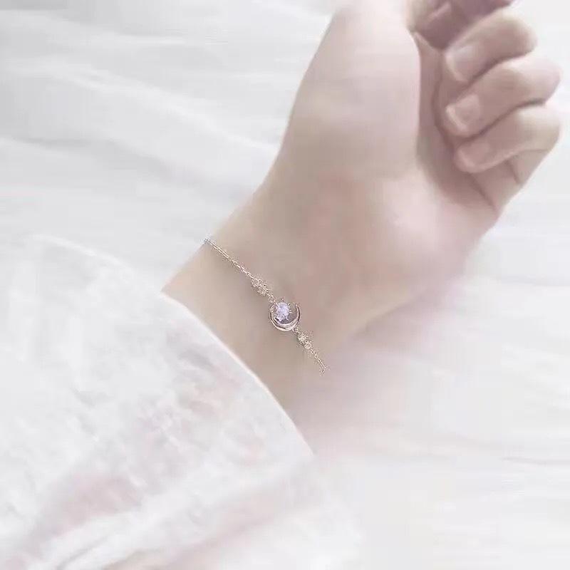 Dreamy Seven Stars Moon Bracelet: Simple Korean Fashion for Friends & Couples
