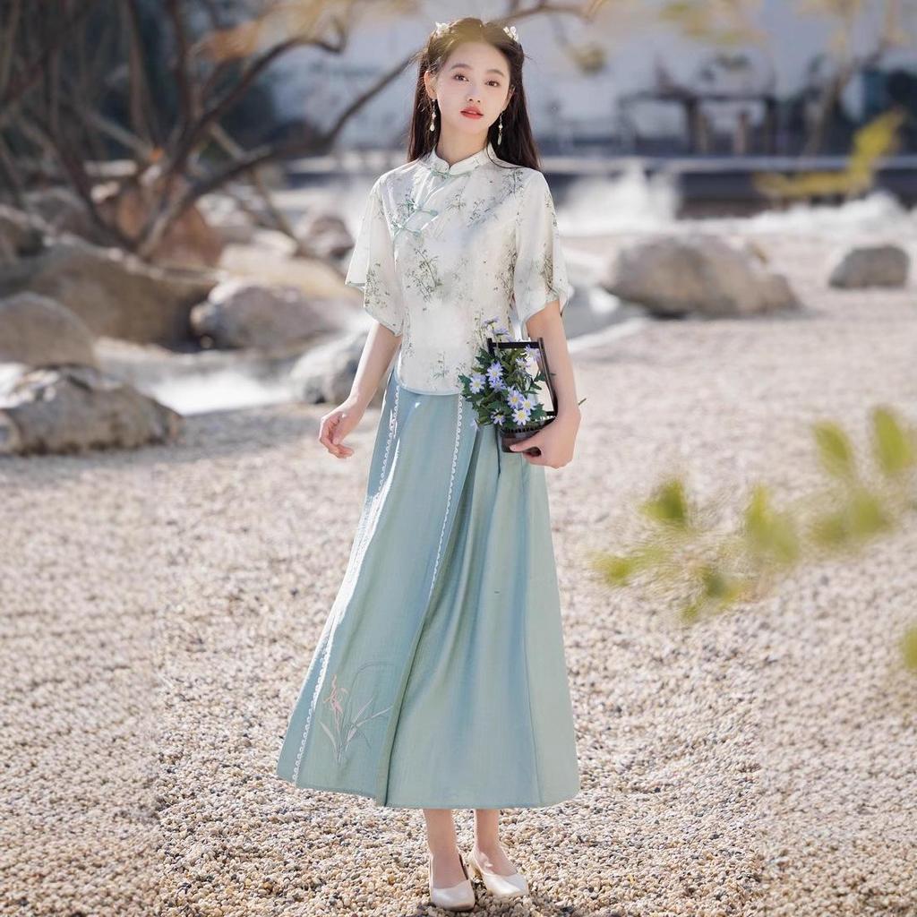 Sommer 2025 Retro Chinesischer Stil Mid-Sleeve Cheongsam Top für Damen