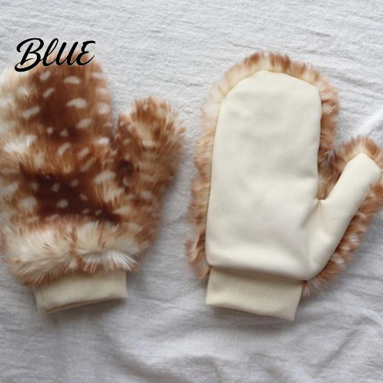 Winter Hat with Collar Millinery Deer Pattern Warm Gloves Dimensional Details Thickened Plush Leg Cuffs