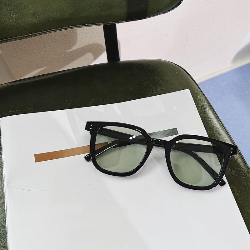 New Fashion Square Sunglasses Women Men Brand Designer Ocean Color Sun Glasses Unisex Green Gradient Eyewear