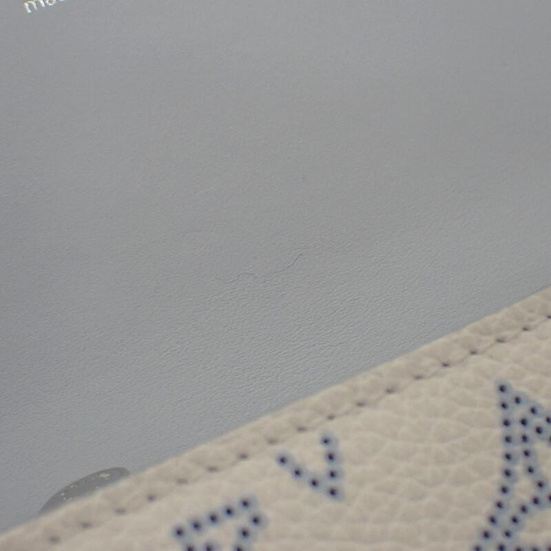 Louis Vuitton M11802 Bifold Wallet White/blue Monogram Mahina Women