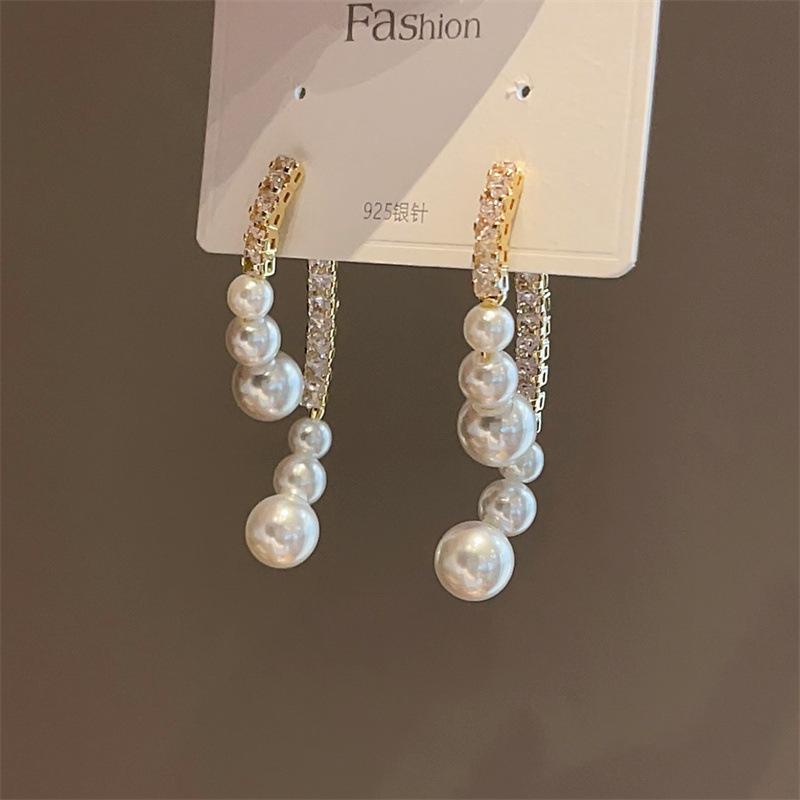 111 silver needle niche design cross pearl stud earrings for women exquisite, light luxury high-end earrings, temperament and versatile earrings