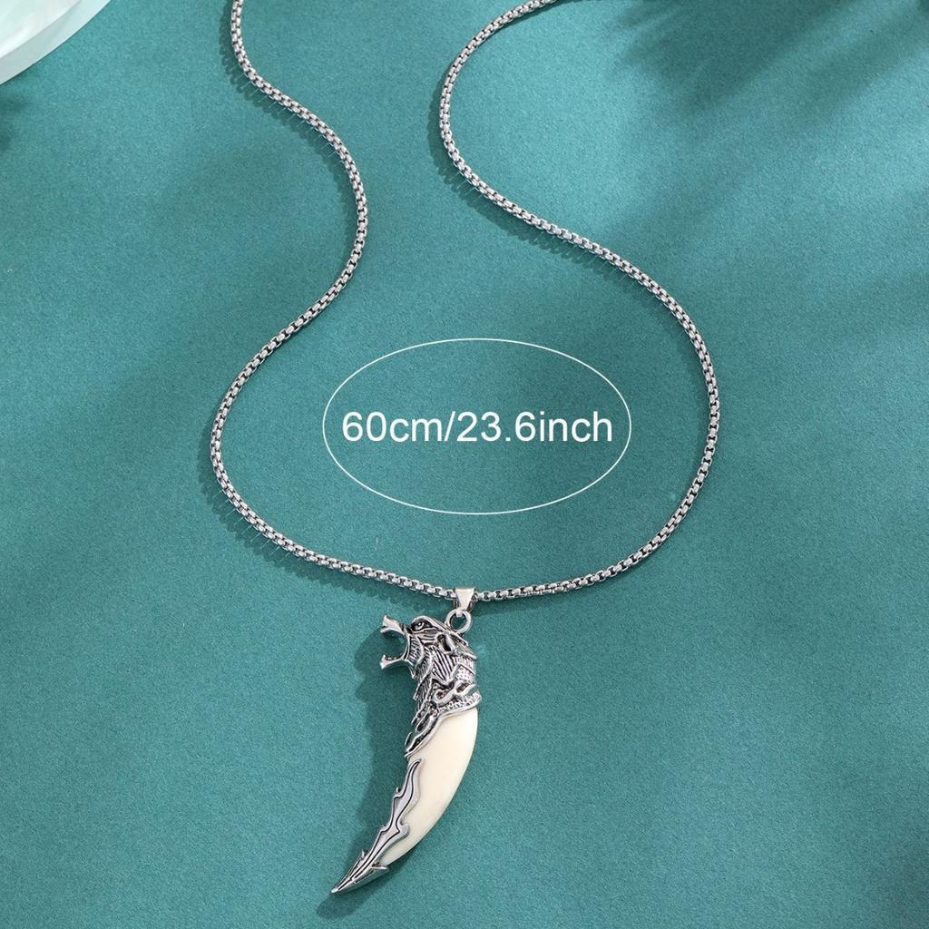 New Personalized Wolf Tooth Pendant Necklace, Fashionable Retro European and American Hip-hop Street Sweater Chain Accessories