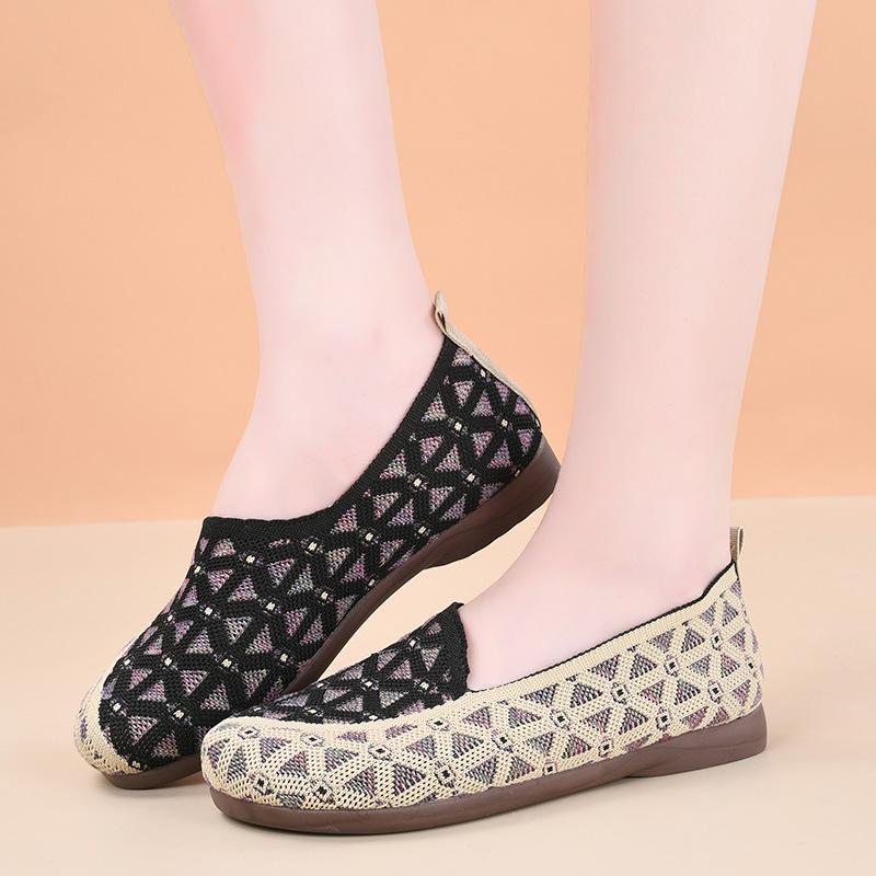 Spring and Autumn New Cloth Shoes Women's Shoes Flat Non-slip Casual Middle and Old Fashion Versatile Soft-soled Shoes