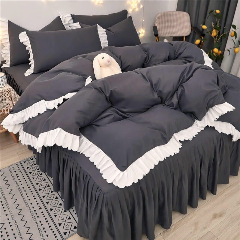 Net Red Korean Princess Style Bettrock Vierteiliger Bettbezug mit Herzspitze für Mädchen Studentenwohnheimbettwäsche