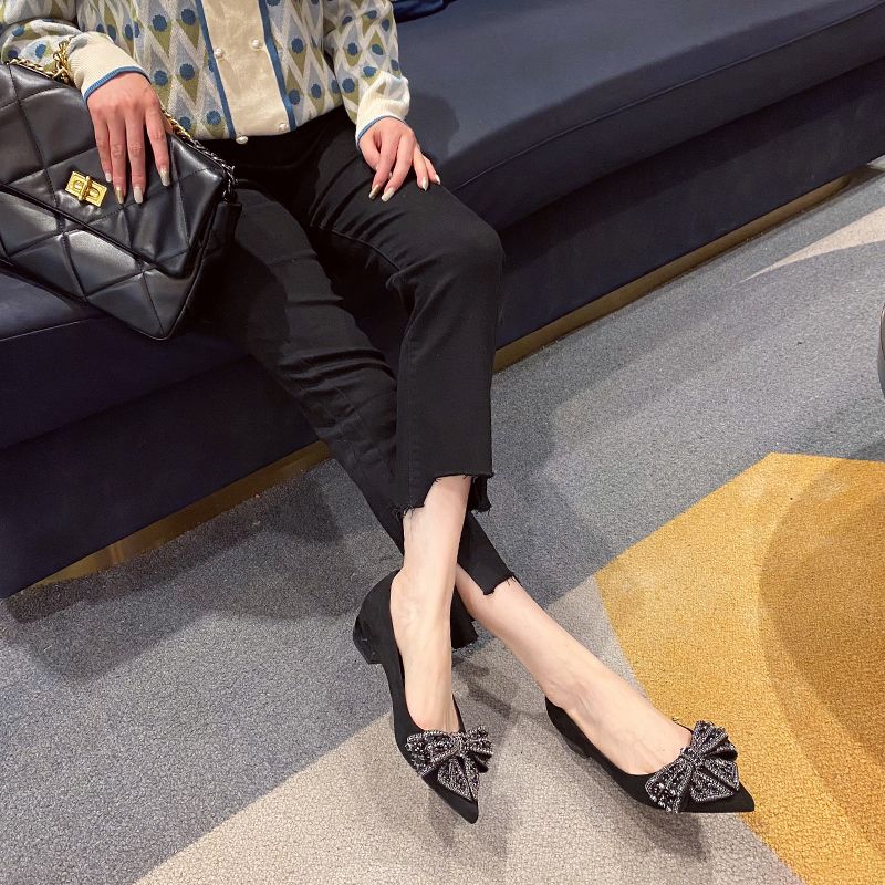 Fashion French Rhinestone Bowknot Black Single Shoes Women's Low Heel Shoes for Women 2025 New Shallow Pointed Thick Heel Shoes Works