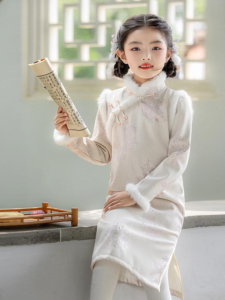 Girls' Winter Long Sleeve Velvet Cheongsam: Chinese-Style Tang Suit Hanfu Dress for Older Children