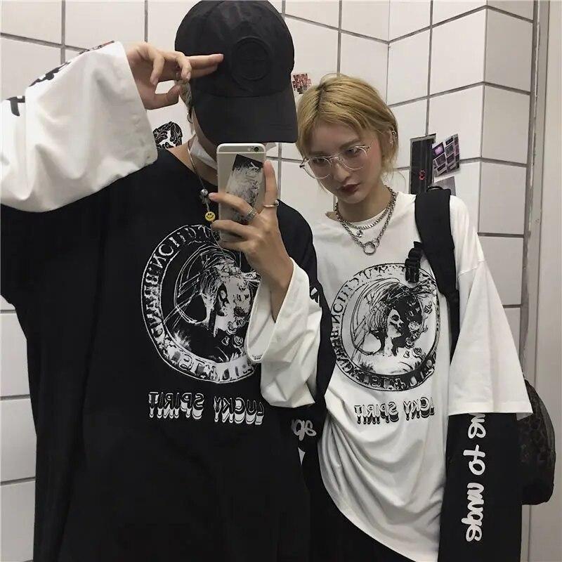 Koszulka 2KWEIRD dla Kobiet Jesień Anime Długi Rękaw Nadruk Y2k T-shirty Harajuku Męski T-shirt Top Streewear Casual Hip-pop Para Oversize T-shirt