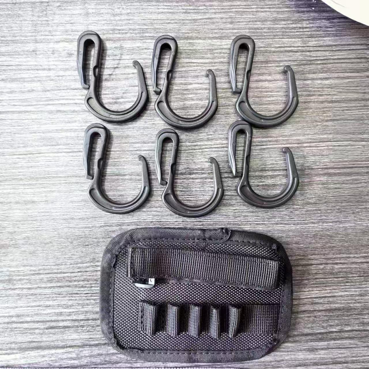 Plastic Four-Corner Hook for Beach Umbrella Anchor and Courtyard Umbrella Pole 13x9 чёрный
