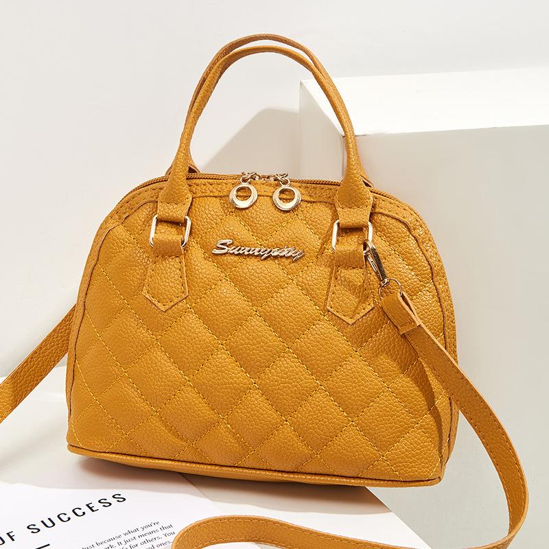 Autumn New Diamond Shoulder Women's Bag 2025 Temperament Small Bag Women's Bag Versatile Texture Shoulder Messenger Bag