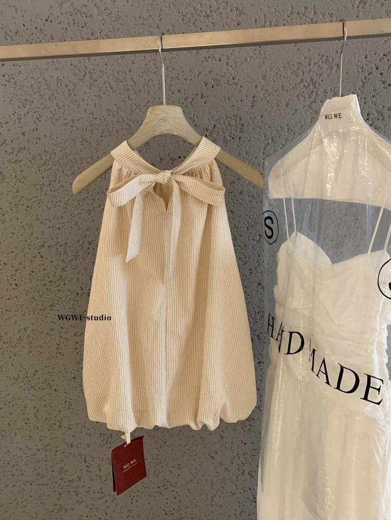 Spring/Summer Women's Striped Ribbon Halter Sleeveless Lace-up Top - Trendy Style