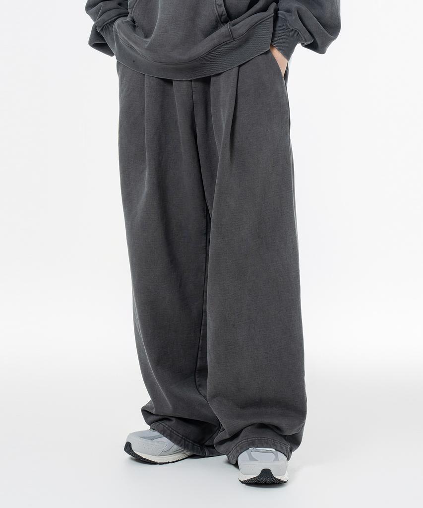 MOZMOZ Terry Brushed Pigment Wide One-Pleat String Training Pants Charcoal