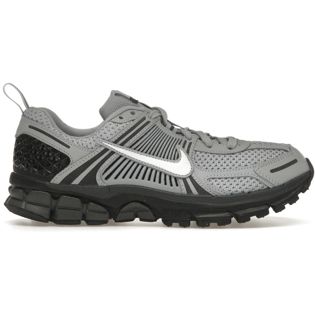 

Кроссовки Nike Zoom Vomero 5 Серый волк Черный (GS)(HV6421-001) 36