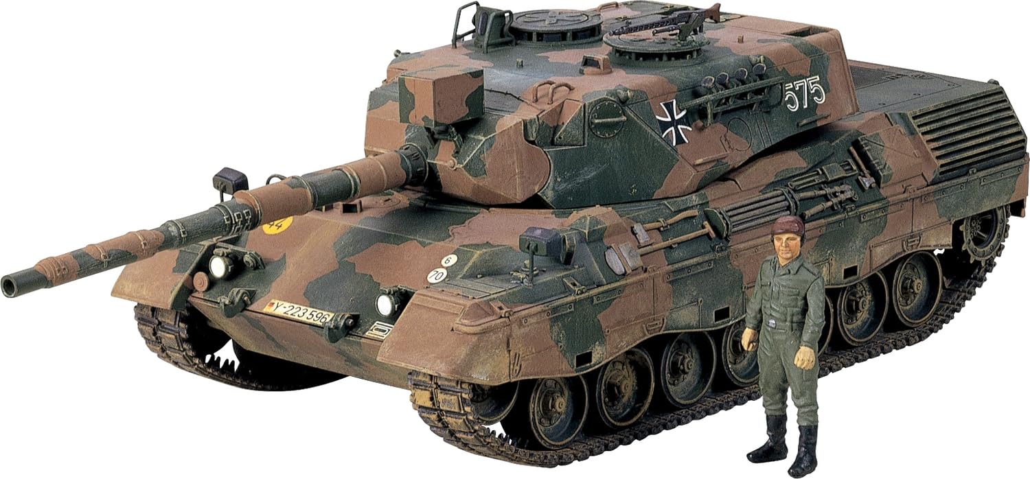 

Серия Военных Миниатюр Tamiya 112 Западногерманский Танк Leopard A4 Пластиковая Модель 35112 1/35 №