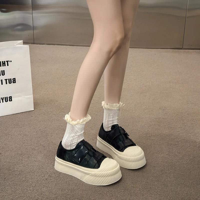 Su Yinyin Thick-soled Velcro big-headed shoes for women s 2025 new invisible height-increasing Japanese versatile little white shoes 34 5980₽