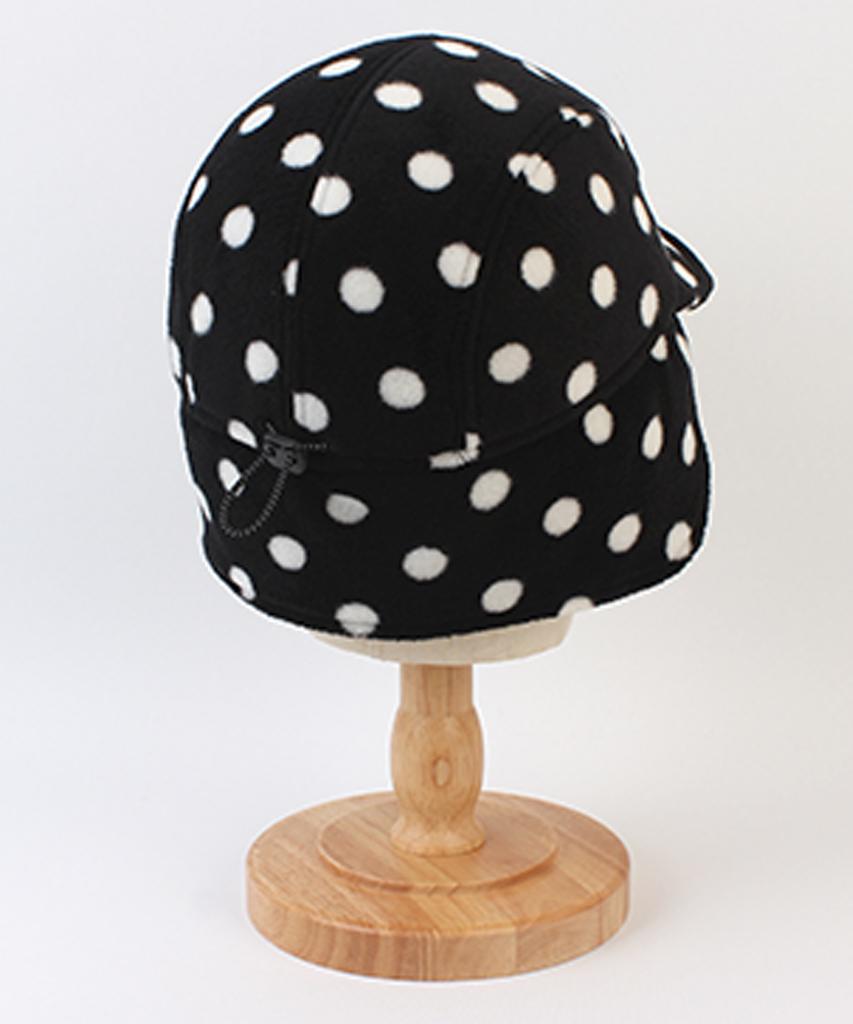 Yunibeosyeolkemiseuteuli Fleece Dot Half Earflap Cap