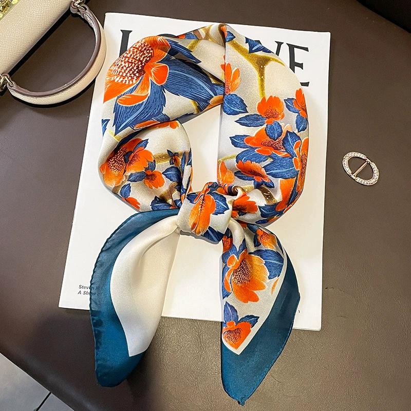 Luxury New Style Square Headscarf Women Sunscreen Beach Kerchief Popular The Four Seasons Scarves  Design 70X70CM Silk Hijab