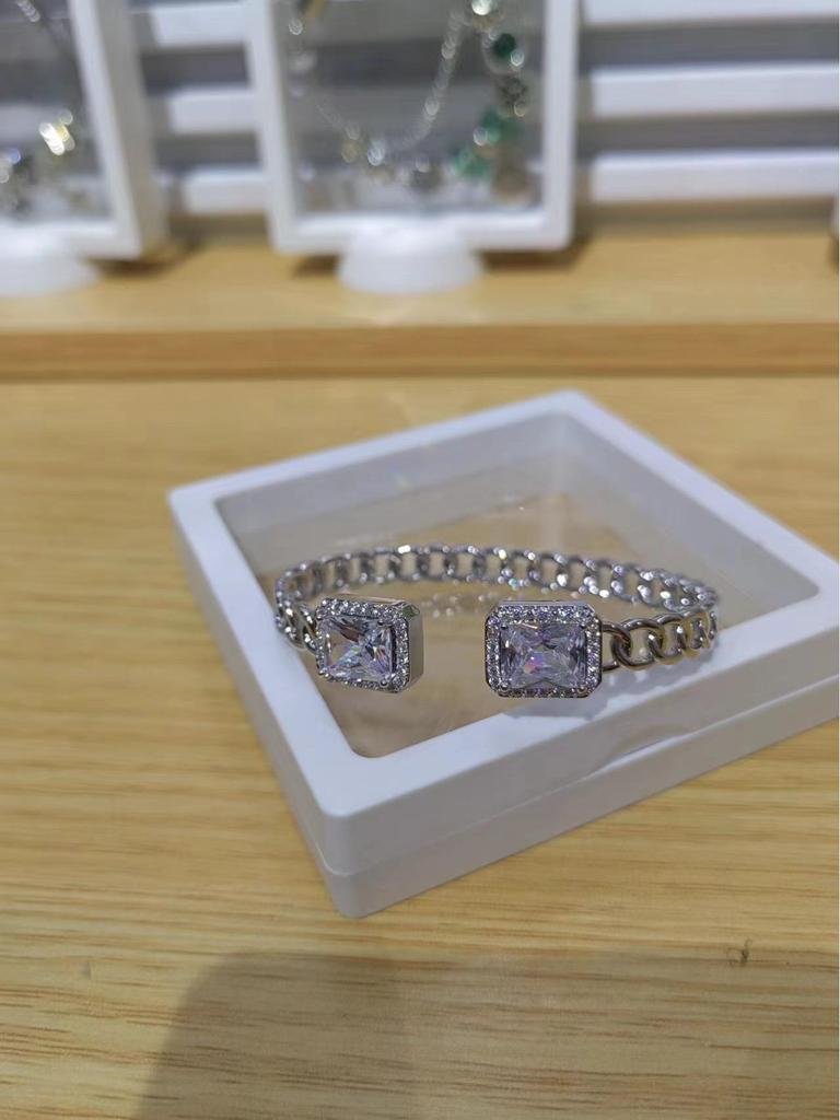 Retro Luxury Zircon Bracelet - Colorful Open Round Design