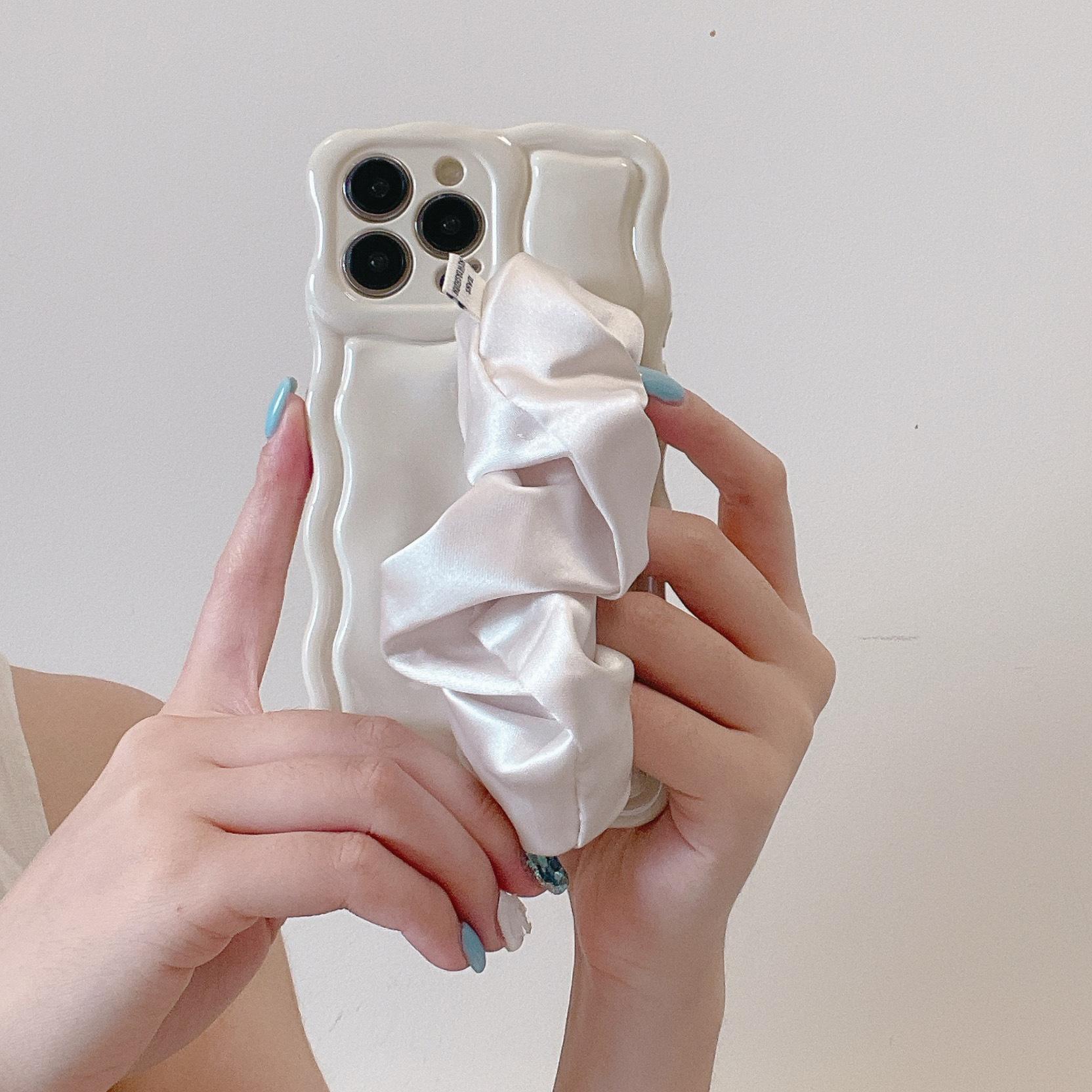 Electroplated High-end Silk Scarf Wristband Compatible with iPhone 16 Pro Max Apple 17 Phone Case 15/14 Niche Style iphone11