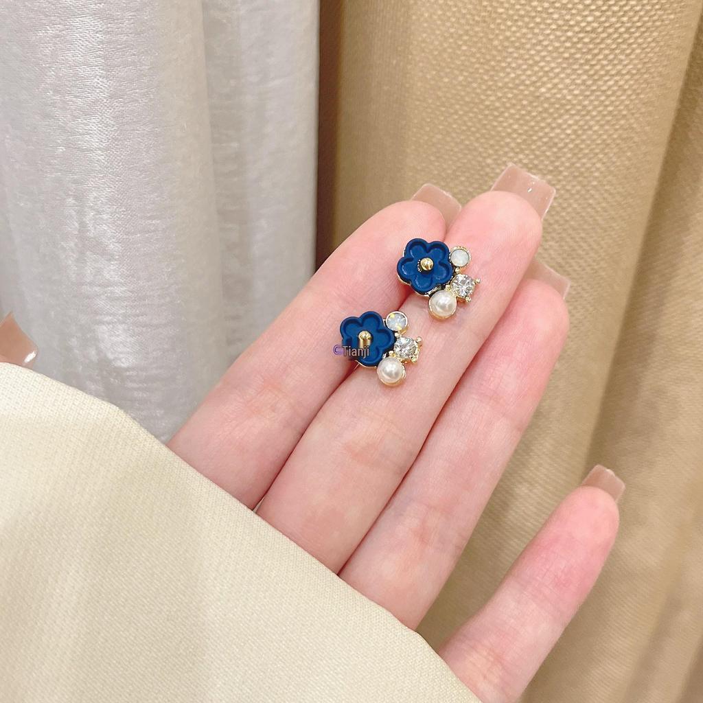 Nischen-Französisches Design Perlenblumen-Ohrringe – Stecker & Ohrclips