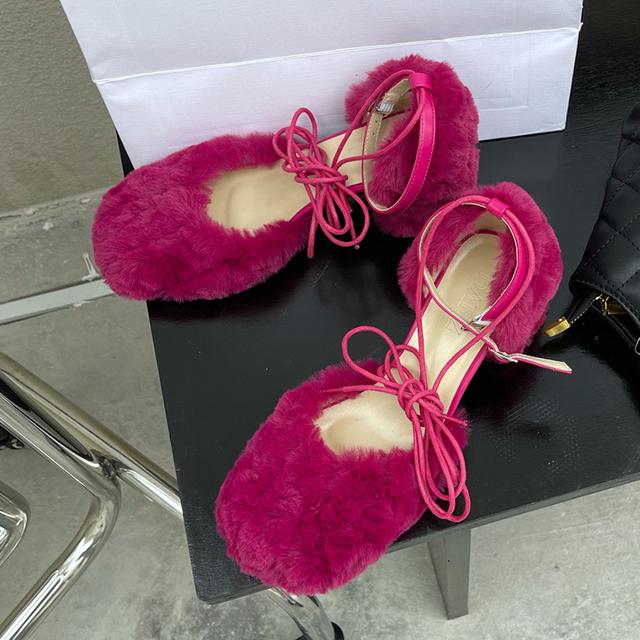 Pelz Damenmode Sexy Pumps Schnürsenkel Chunky Sandalen Sommer Mid Heels Schuhe Neuer Trend Kleid Party Designer Damenschuhe Mujer