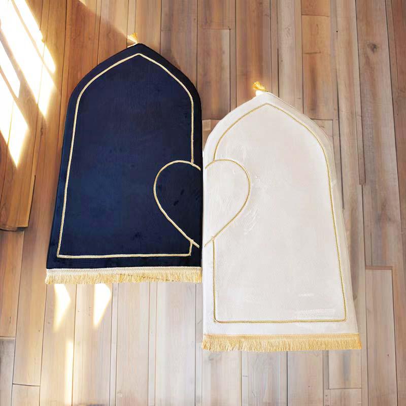 Cross-border Prayer Carpet: Thick Flannel Heart-shaped Floor Mat