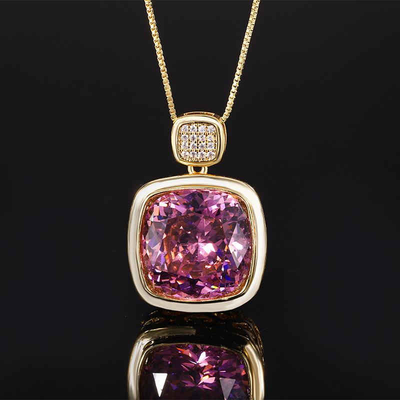 Jewelry Simulation Red Corundum Gold Retro Exquisite Pendant Necklace Main Stone 16 * 16