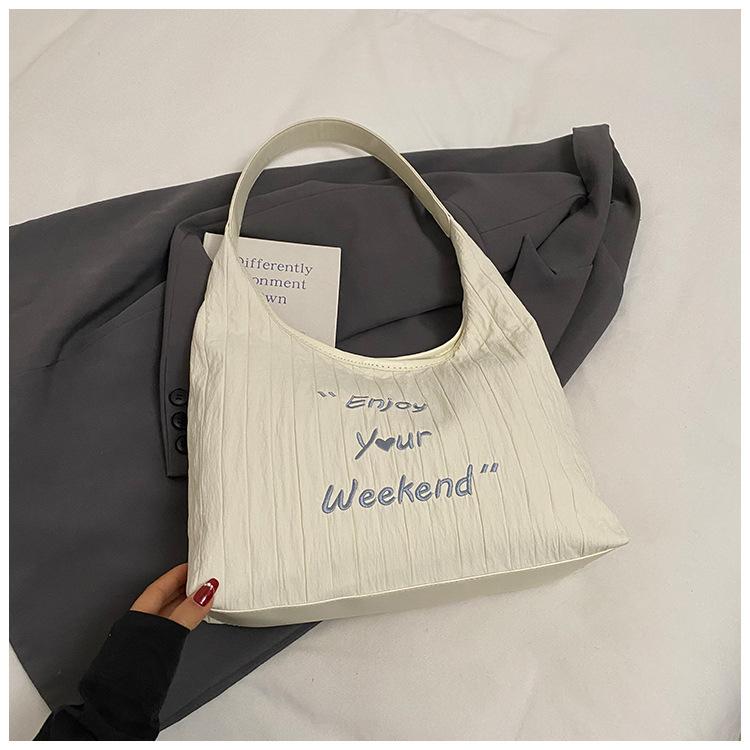 

Korean large-capacity tote bag women s 2025 new Japanese simple pleated shoulder bag casual versatile lightweight bag белый