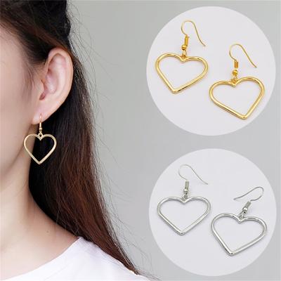 1 Paar Damen Mode Hohl Liebe Herzförmig Hängende Hakenohrringe Schmuck Geschenk für Hochzeitsfeier