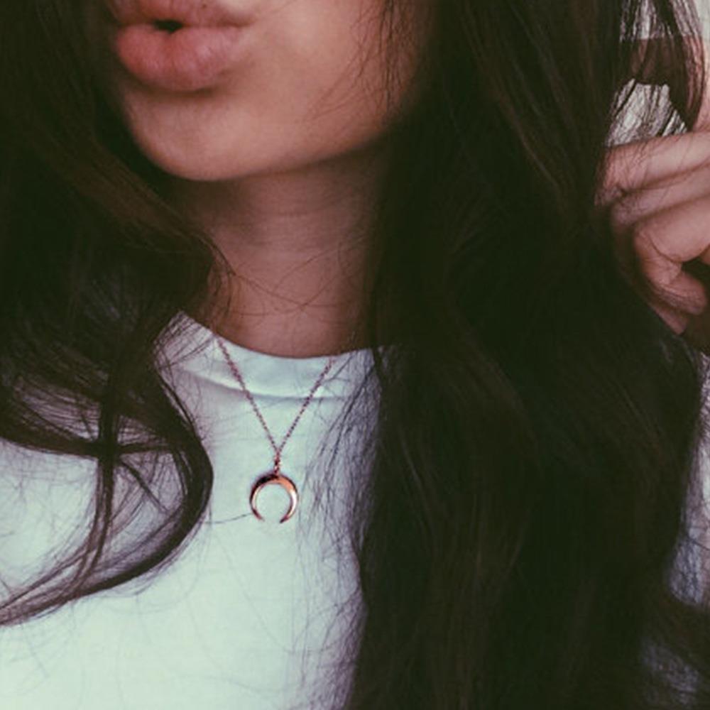 Personality Design Classic Gold Color Stainless Steel Moon Pendant Necklace for Women Charm Enfashon Hip Hop Rock Collar Jewelry