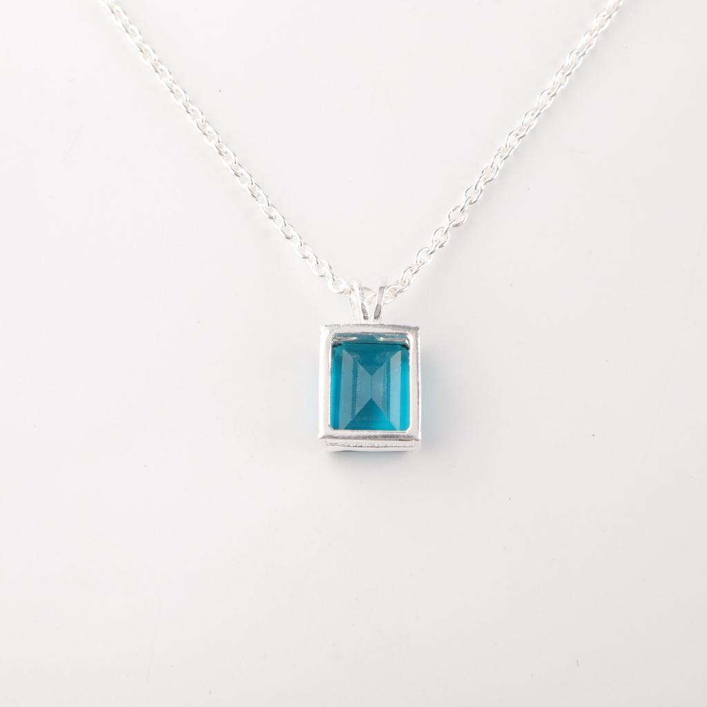 Natural Apatite Gemstone 925 Sterling Silver Jewelry Handcrafted Pendant 0.69" PP-58-4