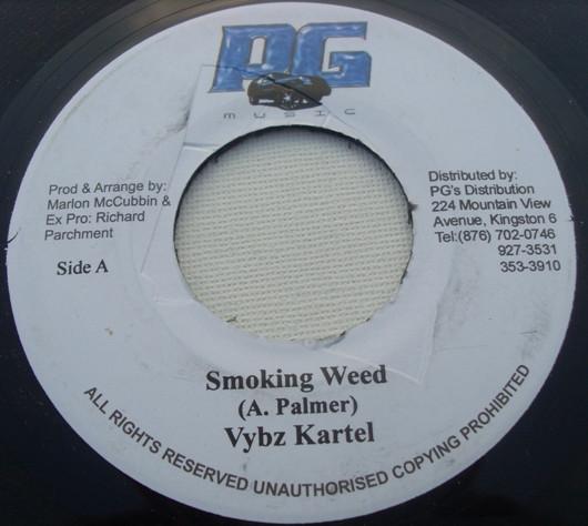 

7-дюймовая пластинка VYBZ KARTEL / ANTHONY CRUZ - Smoking Weed / Jamaican Girls НЕТ PG Music 2004 Ямайка Регги, Ска и Даб Б/У