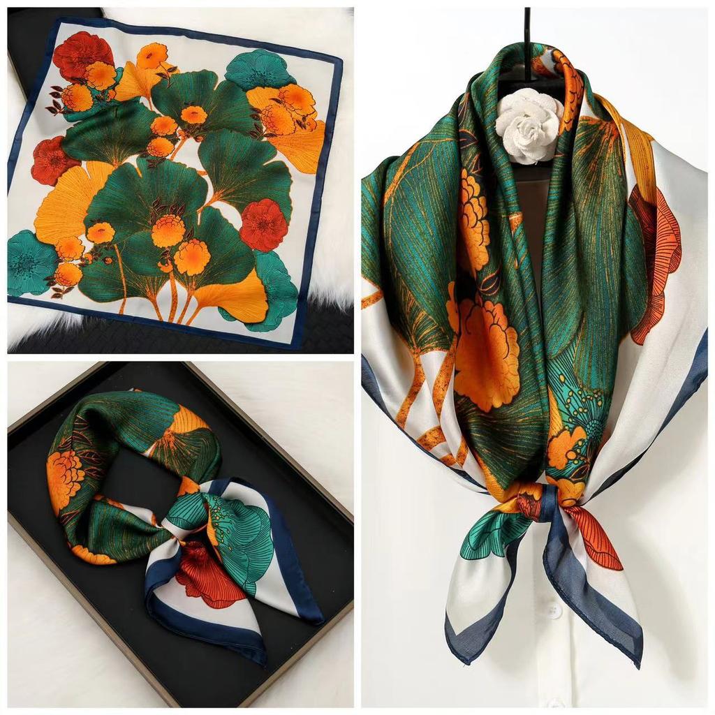 Eleganti Foulard di Seta da Donna Con Centinaia di Camicie, Assistenti di Volo, Decorazione Professionale, Protezione del Collo, Foulard, 70 Foulard Quadrati Piccoli.