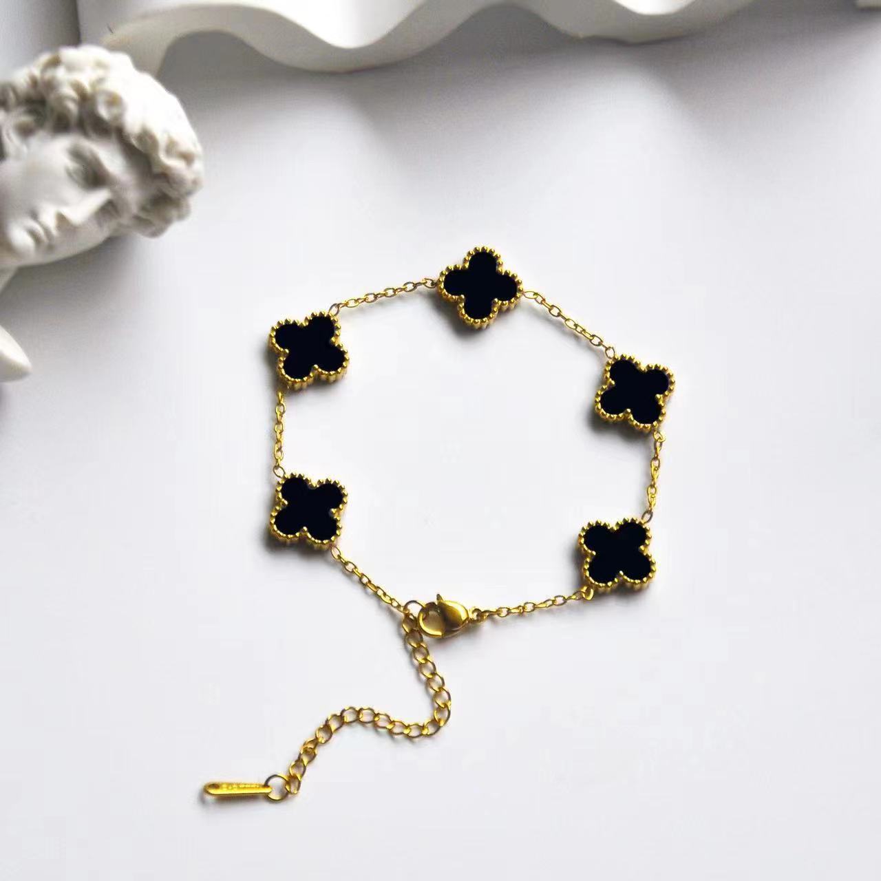 

Браслет Четырехлистный клевер 13 мм Женский простой браслет Пять цветков из перламутра Браслет Счастливый цветок