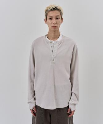 NUAKLE (M) Vintage Dyed Henley Neck T-Shirt_Ash Ivory