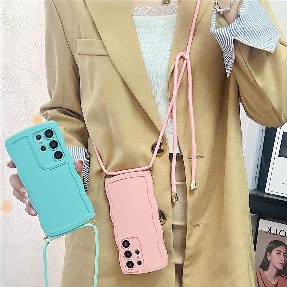 Śliczne kręcone fale naszyjnik na krzyż smycz przewód liny silikonowe etui do Samsung S23 S22 Ultra S21 S20 FE A14 A34 A54 A24 A13 A23 A33 A53 A12 A32 A52