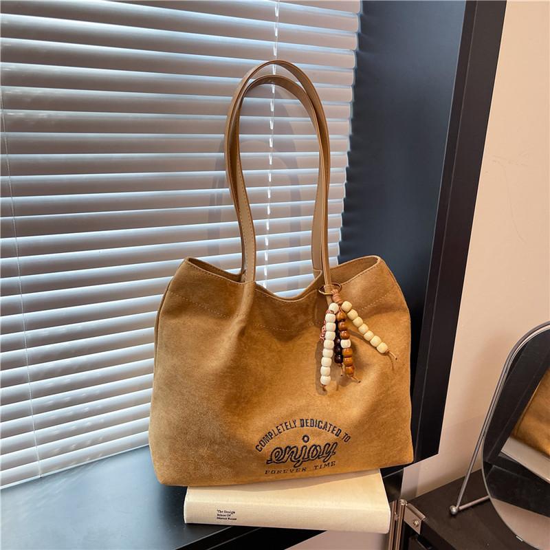 

Premium sense niche bag simple women s bag spring fashion solid color shoulder handbag women s bag коричневый