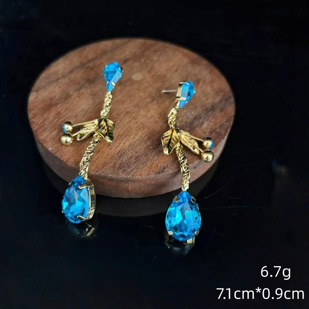Medieval Vintage Ancient Copper Plated Real Gold Color Inlaid Necklace Earrings Set Heavy Industry Craft Jewelry Light Luxury