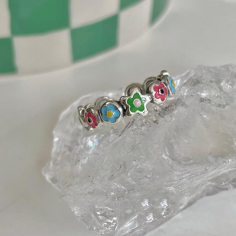 

Stylish Adjustable Enamel Dripped Bear Floral Ring For Women With Unique Design And Trendy Aesthetic