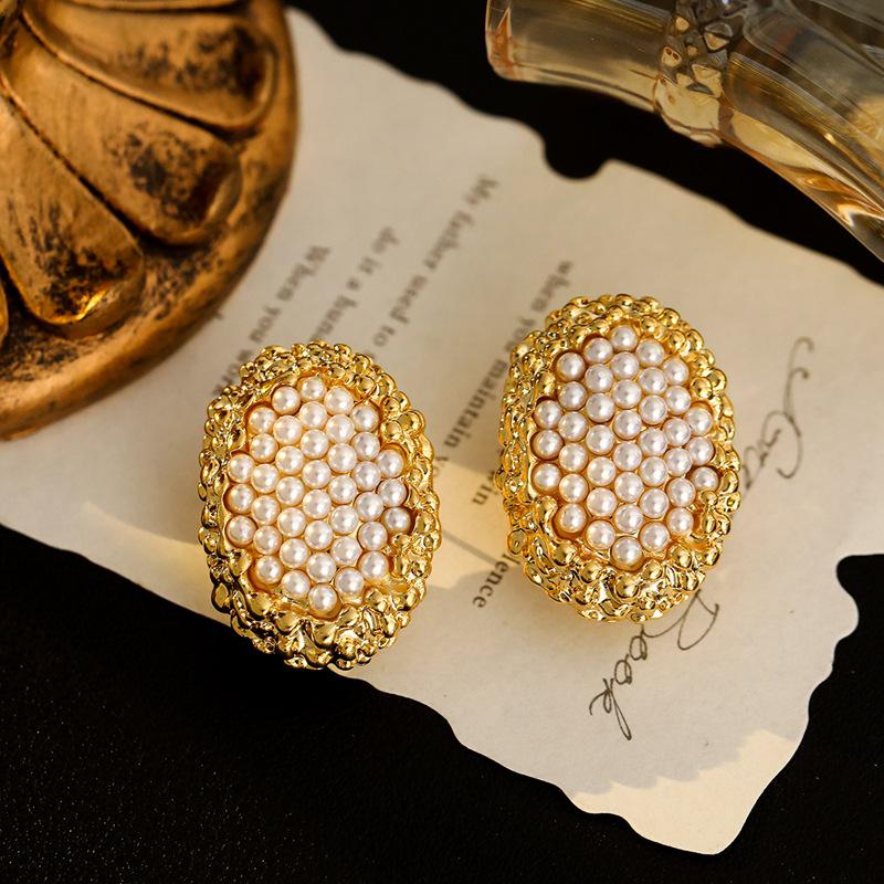 Bohemian Ethnic Tassel Bell Pendant Stud Earrings - Retro, Nostalgic, Elegant Style