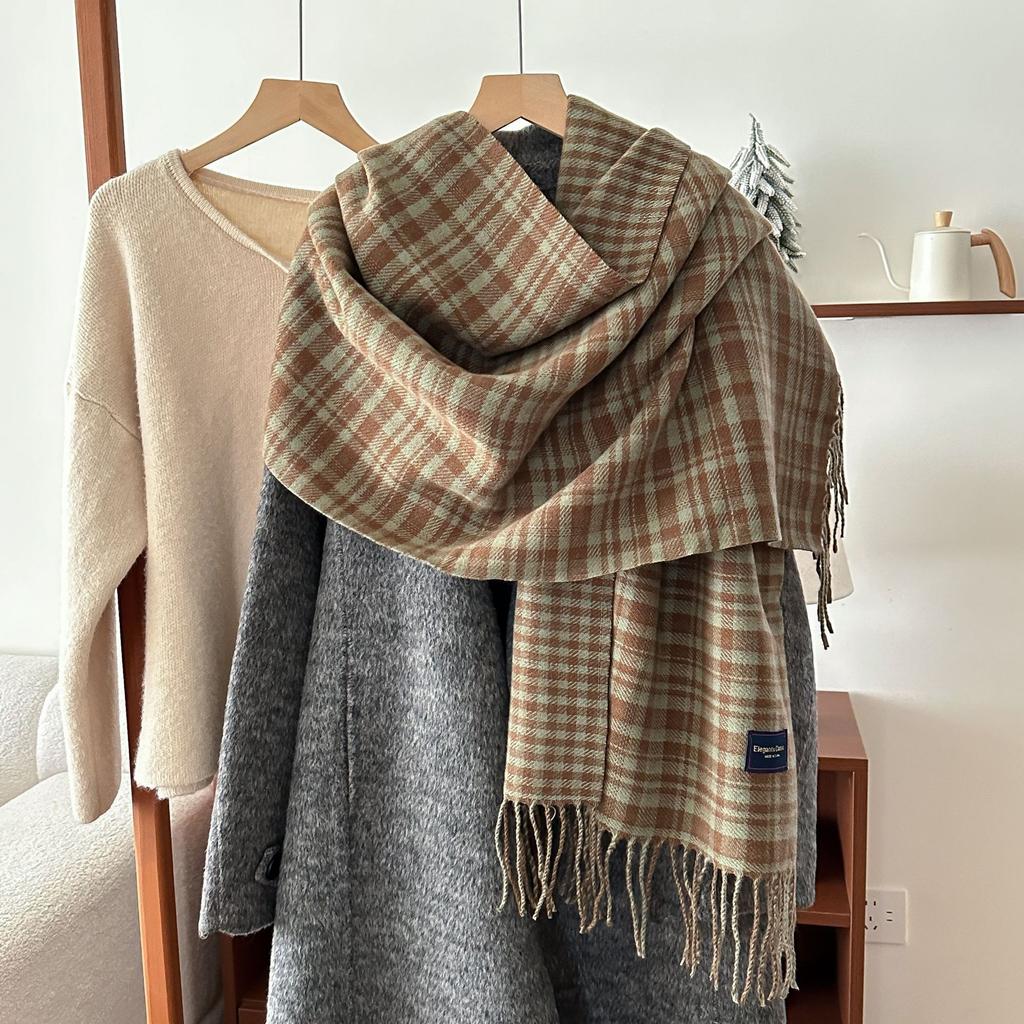 Korean Style Autumn and Winter Fresh and Gentle Retro Warm Scarf Women's Shawl Versatile Commuting Tassel Fine Sand Imitation Cashmere Scarf