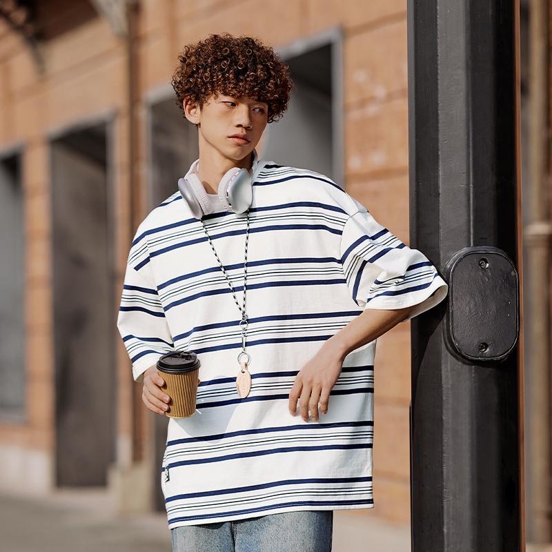 Li Ning Weekend Youth High Street American Vintage Simple Versatile Striped Drop Shoulder Round Neck Cotton Summer Short Sleeve T-Shirt AHSU655-1
