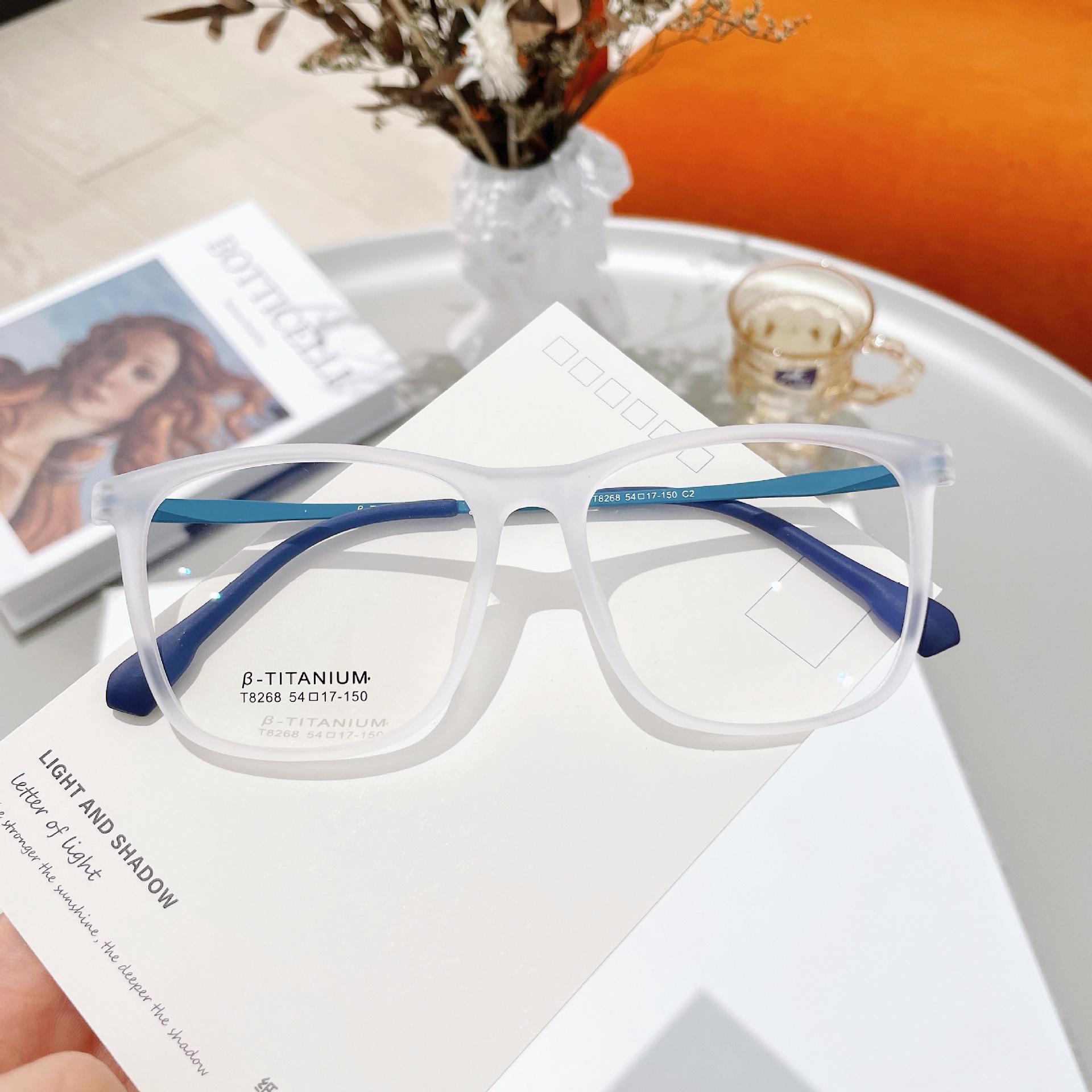 

Новые сверхлегкие квадратные оправы для очков от близорукости из чистого титана Danyang для крупных лиц (Модель 8268) чистый/белый