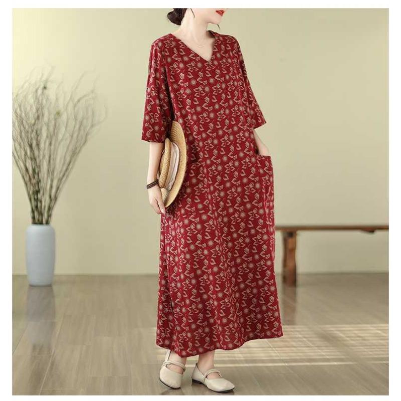 2025 Literary Retro Vacation Style Travel Dress Plus Covering Flesh Skinny V-Neck Long Dresses