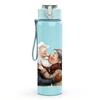 1PC Warm Hug Old Couple Portrait Pattern 750ml Color Plastic Sports Water Bottle Leakproof Flip Straw Lid Suitable for Sports Office Home Use