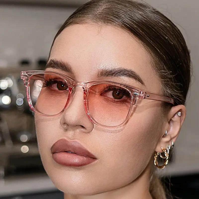 1Pc Women's Cat Eye Frame Glasses Fashionable Pc Frame and Lenses Classic Style Suitable for Hiking Ideal for Gift Giving