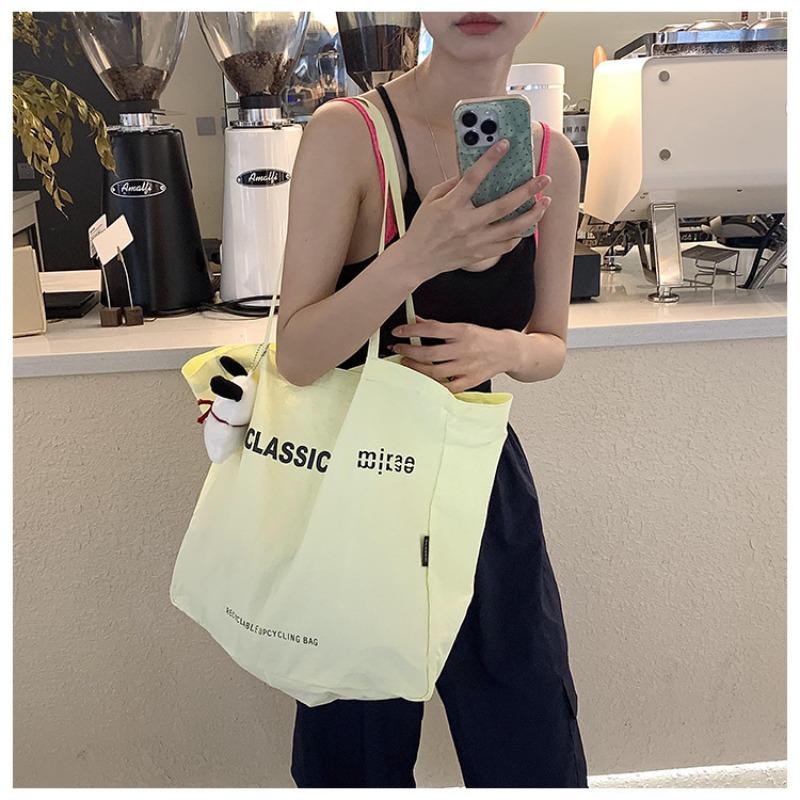Large-capacity Minimalist Commuter Shoulder Bag with Letter-shaped Shopping Bag Design