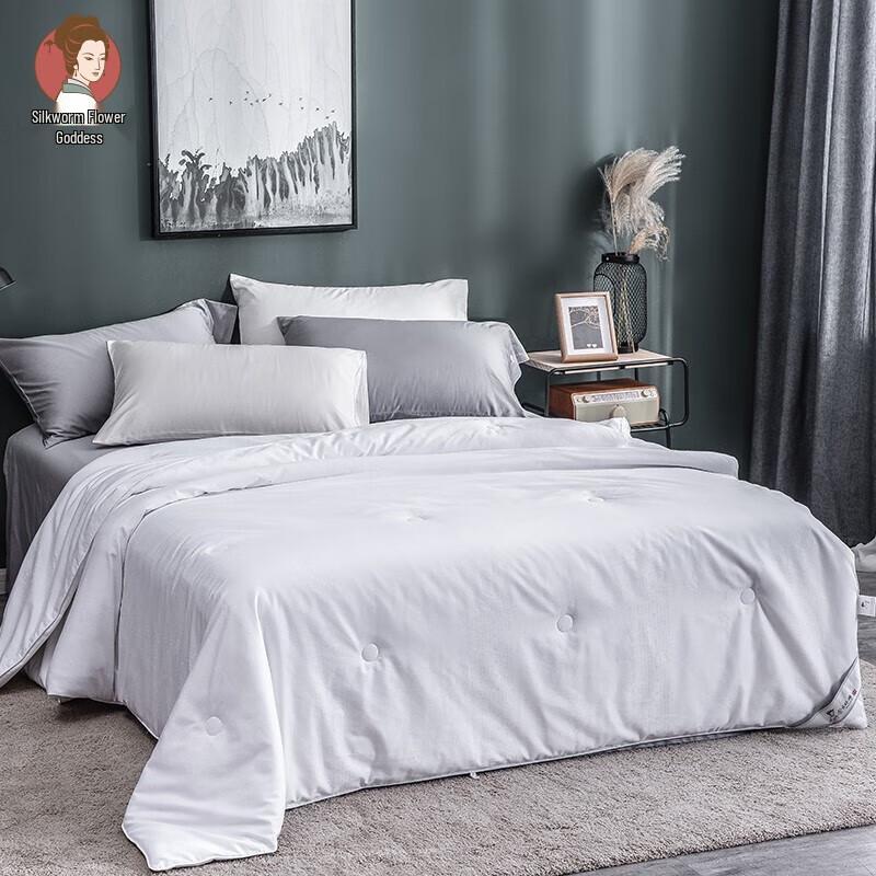 SILKUEEN 100% Mulberry Silk Summer Quilt