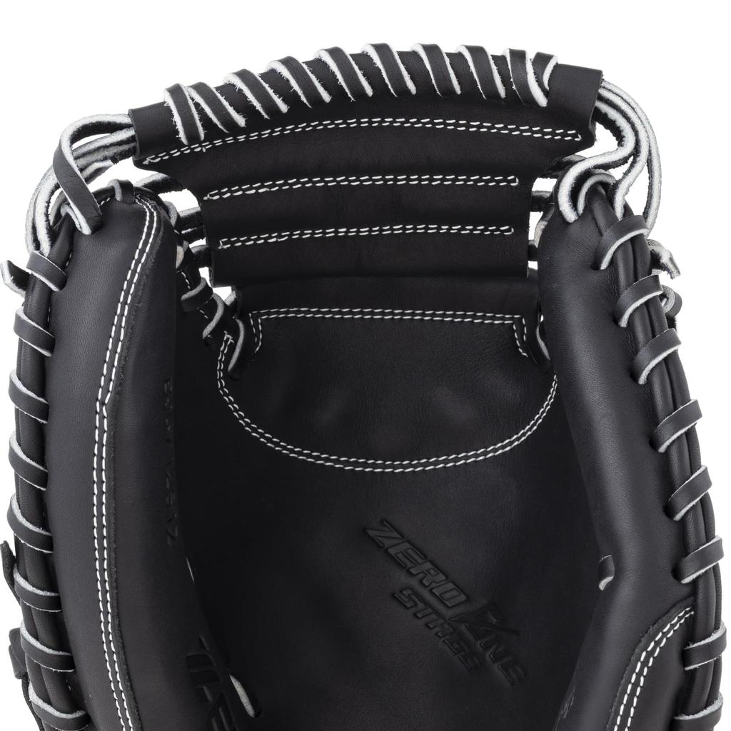 ZETT Youth Softball Zero One BJC712612 Catcher's Mitt, Stage, Right-Handed Throw, Black,
