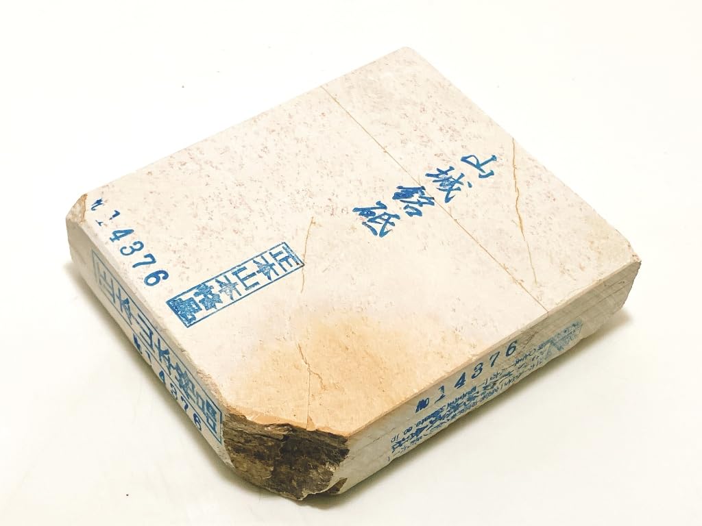 Natural whetstone, Shohonzan, Yamashiro name, Umegahata, Ukyo Ward, Okudono Honsuita, Rengesuita, #76, 468g